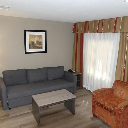 Ramada By Wyndham Platte City Kci Airport Extérieur photo