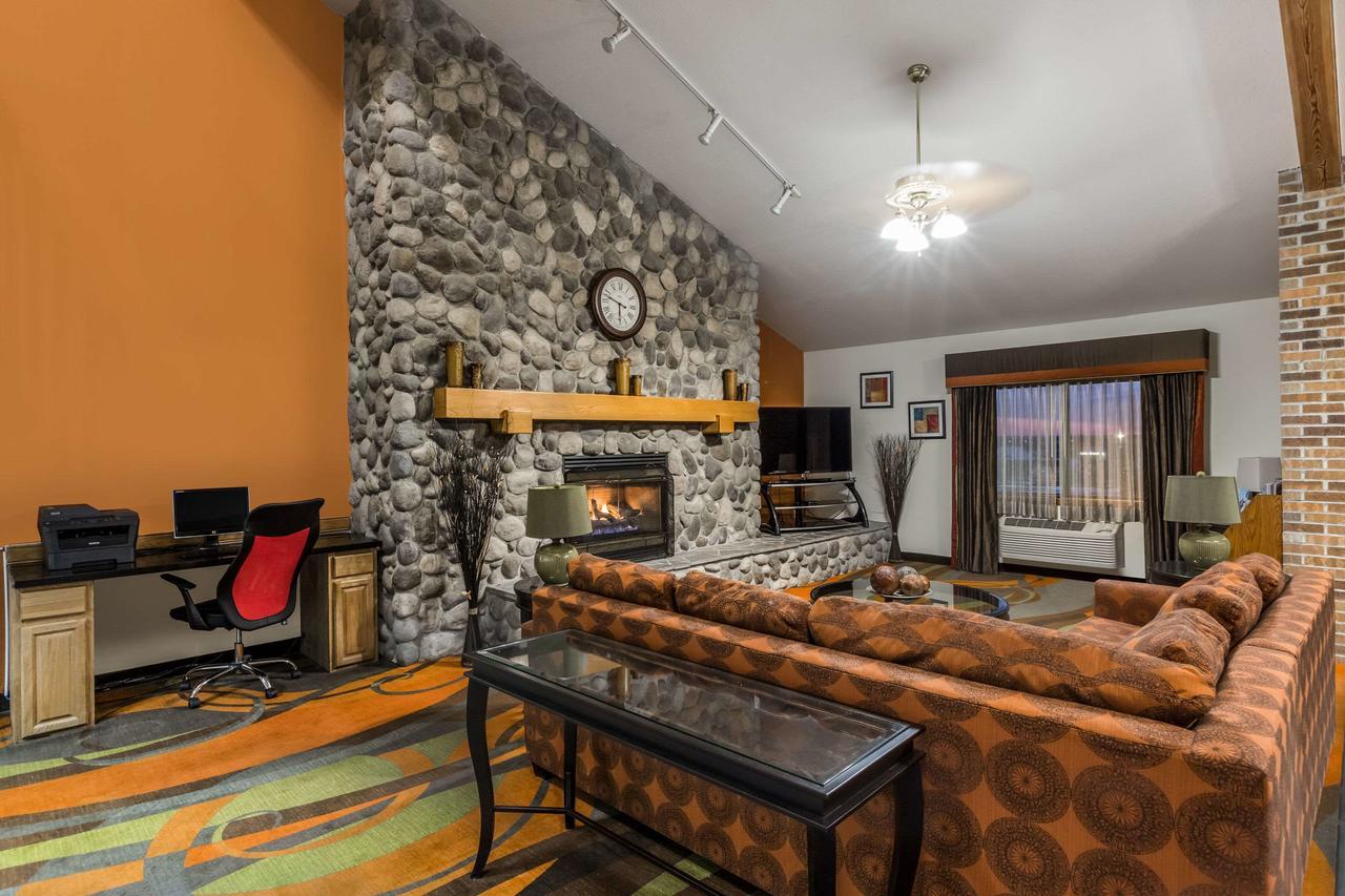 Ramada By Wyndham Platte City Kci Airport Extérieur photo