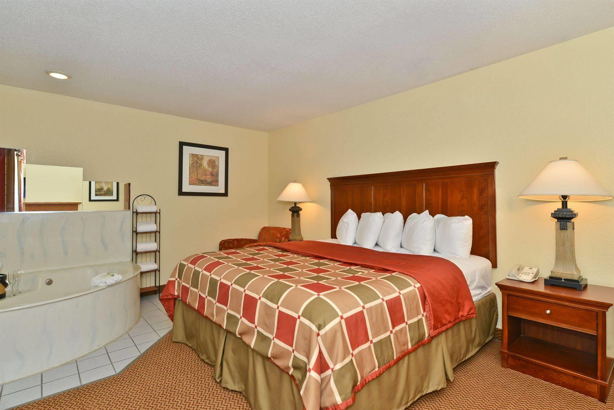 Ramada By Wyndham Platte City Kci Airport Chambre photo