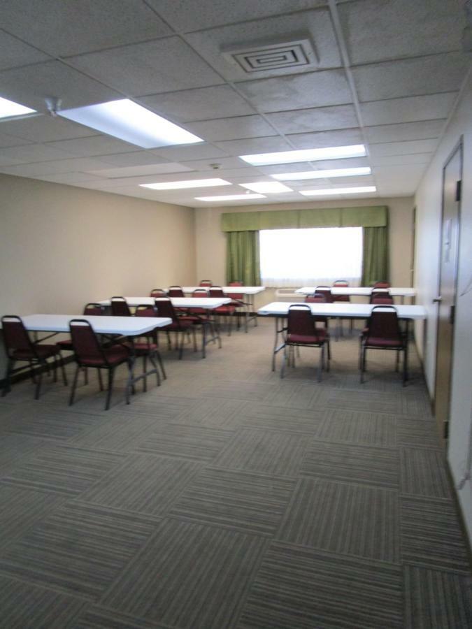 Ramada By Wyndham Platte City Kci Airport Extérieur photo
